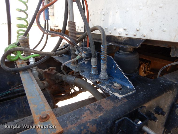 image for item DM2499 1993 Freightliner FLD  semi truck