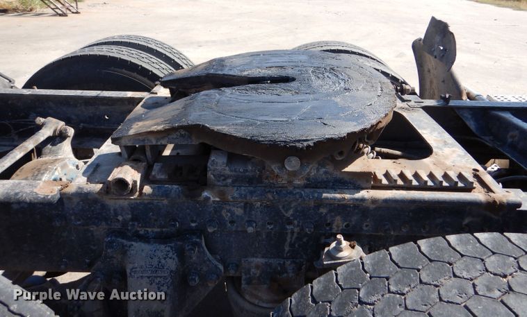 image for item DM2499 1993 Freightliner FLD  semi truck