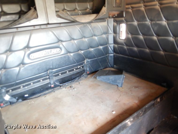 image for item DM2499 1993 Freightliner FLD  semi truck