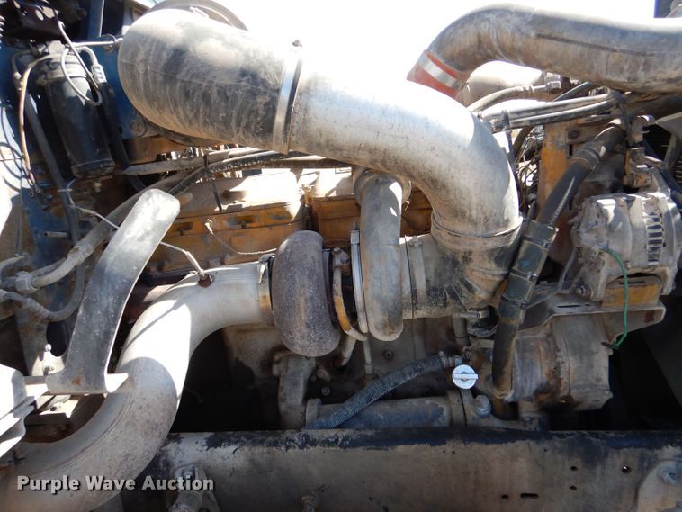 image for item DM2499 1993 Freightliner FLD  semi truck