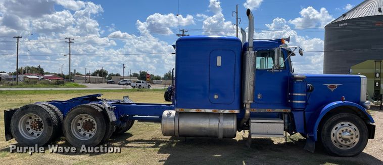 image for item DN5165 1986 Peterbilt 359  semi truck