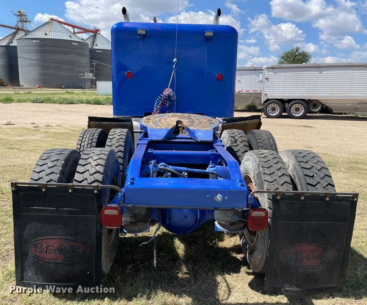 image for item DN5165 1986 Peterbilt 359  semi truck