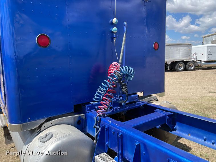 image for item DN5165 1986 Peterbilt 359  semi truck