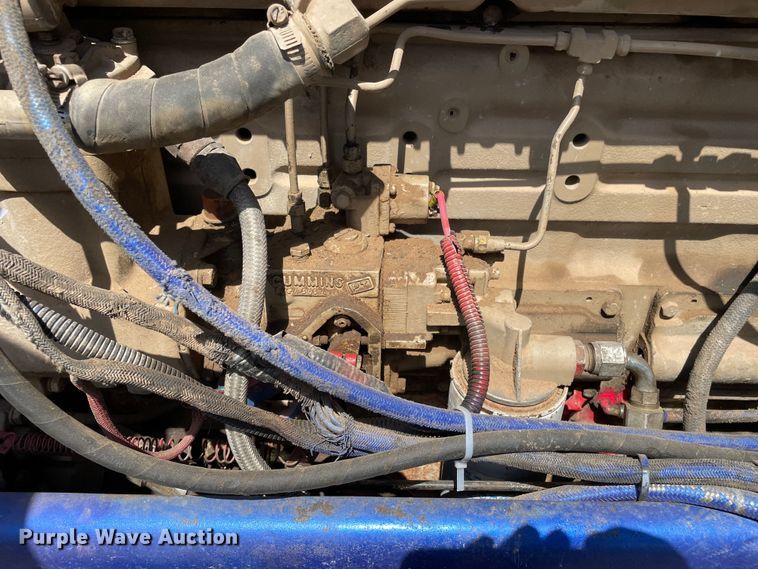 image for item DN5165 1986 Peterbilt 359  semi truck