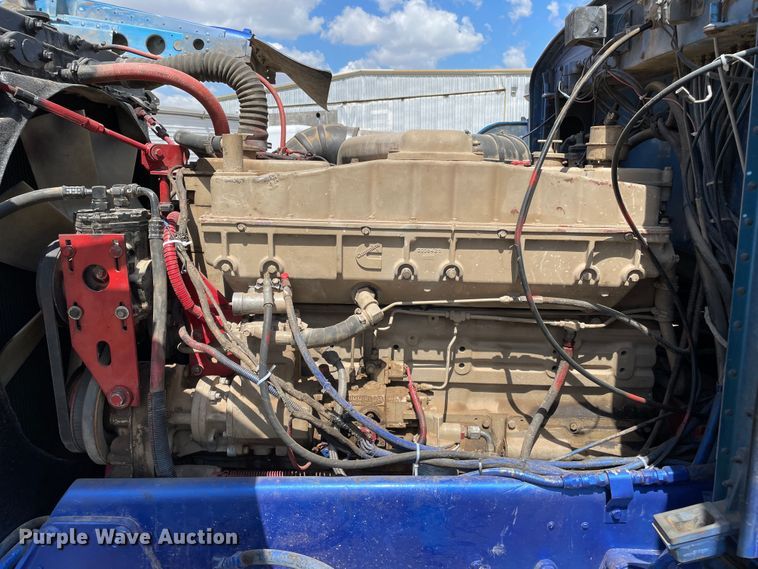 image for item DN5165 1986 Peterbilt 359  semi truck