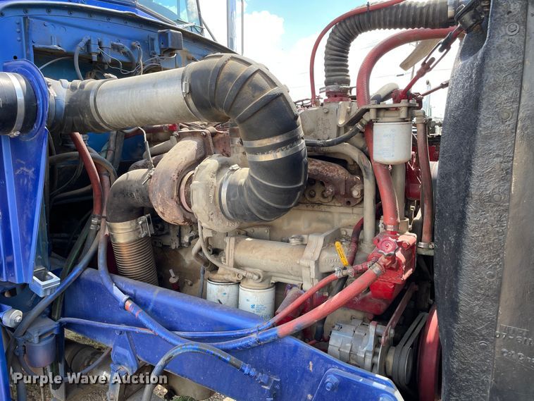 image for item DN5165 1986 Peterbilt 359  semi truck