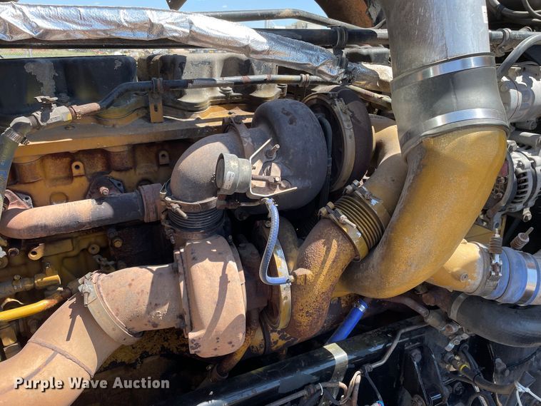 image for item DN5177 2005 Freightliner FLD Classic XL  semi truck