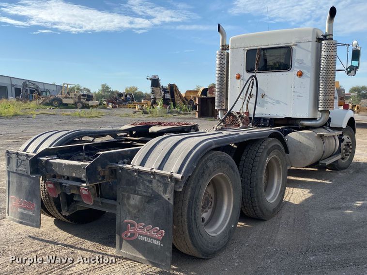 image for item DN7999 2006 Kenworth T800  semi truck