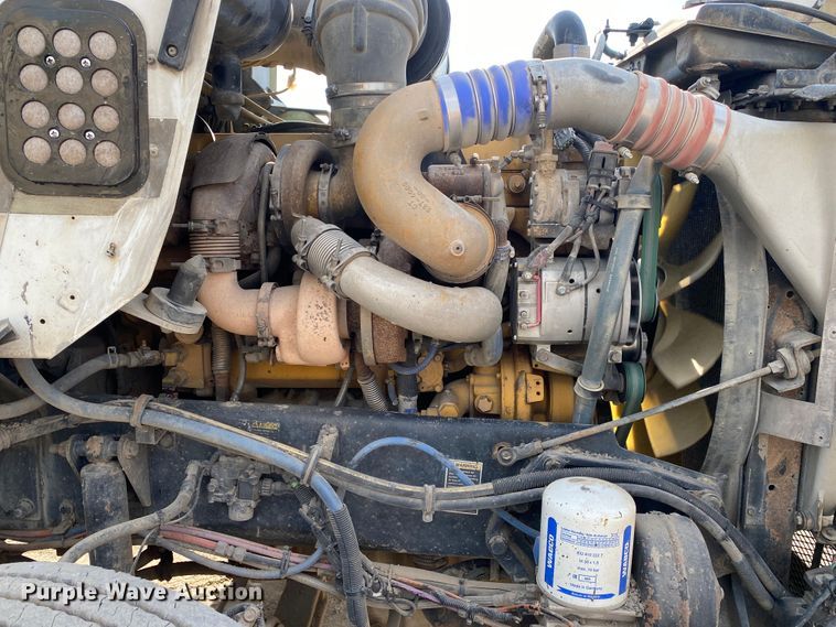 image for item DN7999 2006 Kenworth T800  semi truck