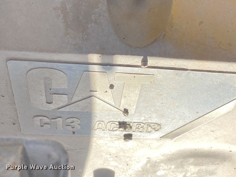 image for item DN7999 2006 Kenworth T800  semi truck