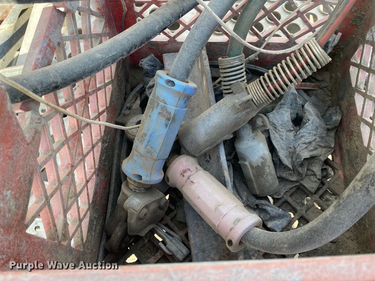 image for item DN7999 2006 Kenworth T800  semi truck