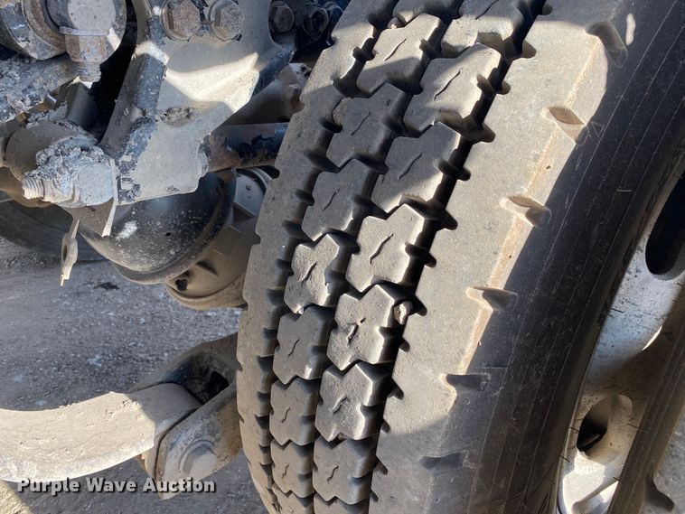 image for item DN7999 2006 Kenworth T800  semi truck