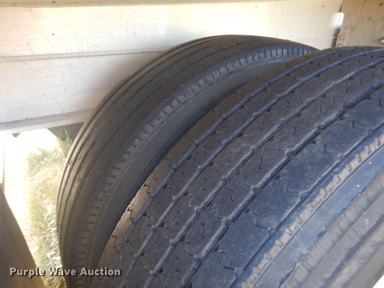 image for item DO1593 2019 Fontaine HCR5212WSA  flatbed trailer