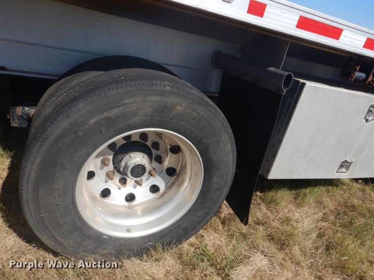 image for item DO1593 2019 Fontaine HCR5212WSA  flatbed trailer