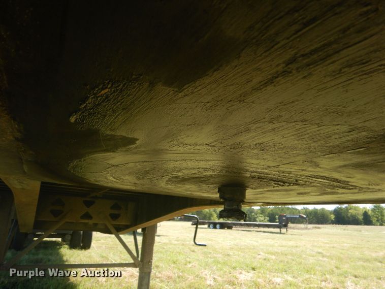 image for item DO1594 2018 Fontaine HAICF12WSA  flatbed trailer