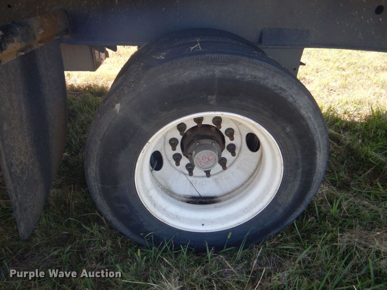 image for item DO1594 2018 Fontaine HAICF12WSA  flatbed trailer