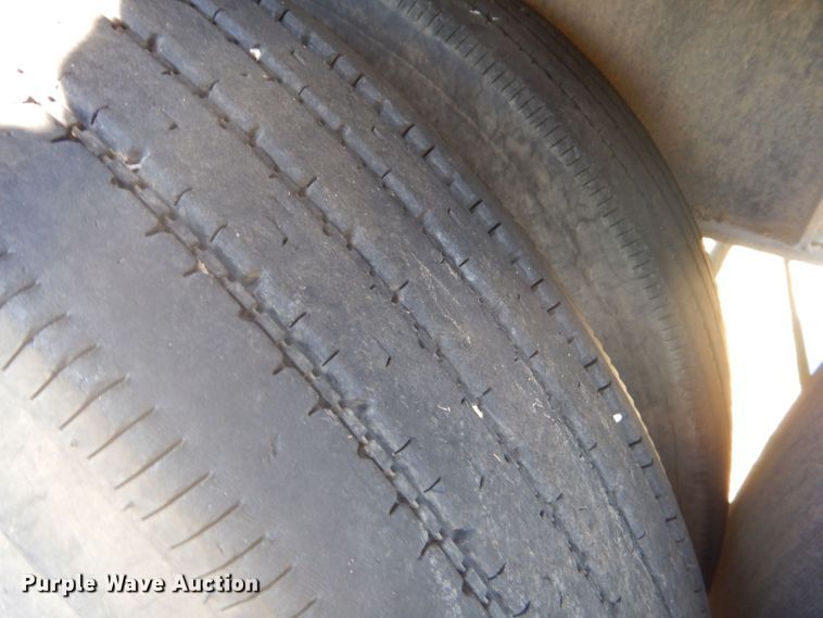 image for item DO1594 2018 Fontaine HAICF12WSA  flatbed trailer