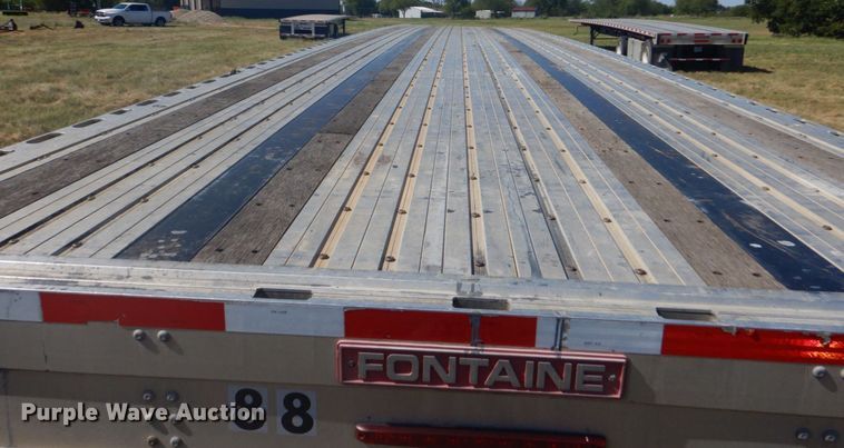 image for item DO1595 2018 Fontaine HAICF12WSA  flatbed trailer