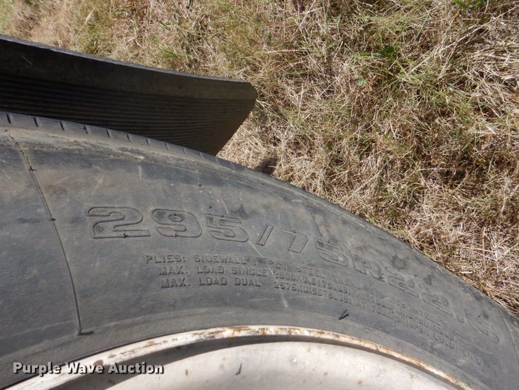 image for item DO1595 2018 Fontaine HAICF12WSA  flatbed trailer