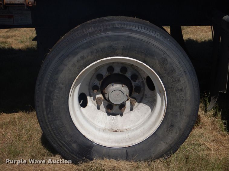 image for item DO1595 2018 Fontaine HAICF12WSA  flatbed trailer