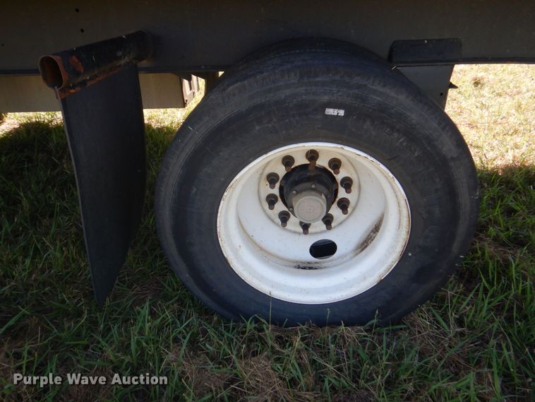 image for item DO1597 2019 Fontaine HAICF12WSA  flatbed trailer