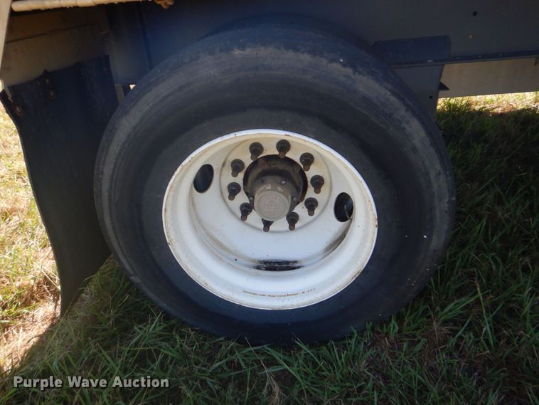 image for item DO1597 2019 Fontaine HAICF12WSA  flatbed trailer