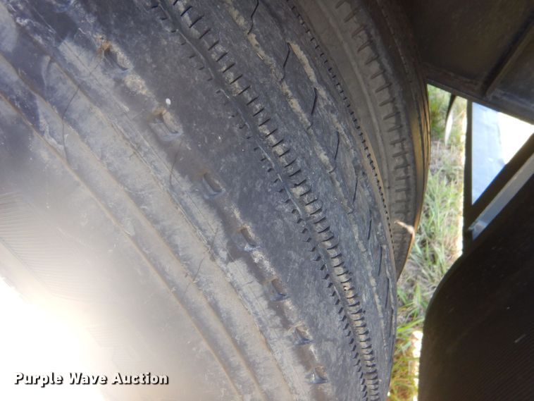 image for item DO1597 2019 Fontaine HAICF12WSA  flatbed trailer