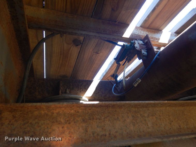 image for item DO1598 2006 Parker GN  flatbed trailer