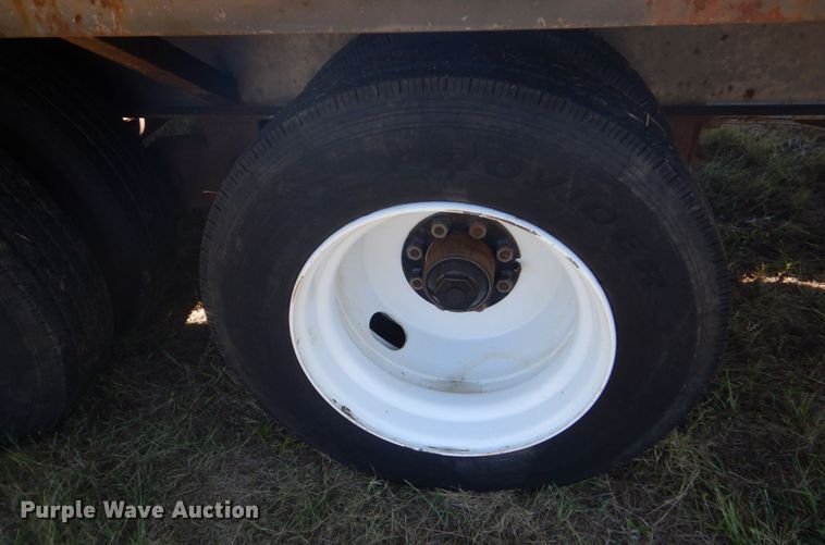 image for item DO1598 2006 Parker GN  flatbed trailer