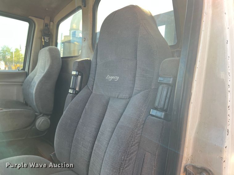 image for item DO8847 2007 Sterling AT9500  semi truck