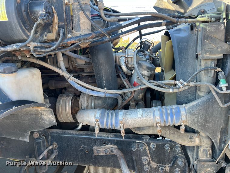 image for item DO8847 2007 Sterling AT9500  semi truck