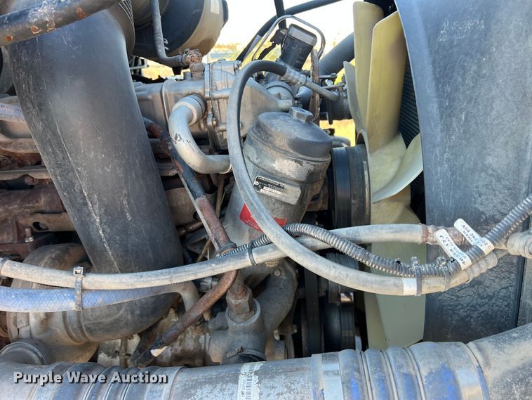 image for item DO8847 2007 Sterling AT9500  semi truck