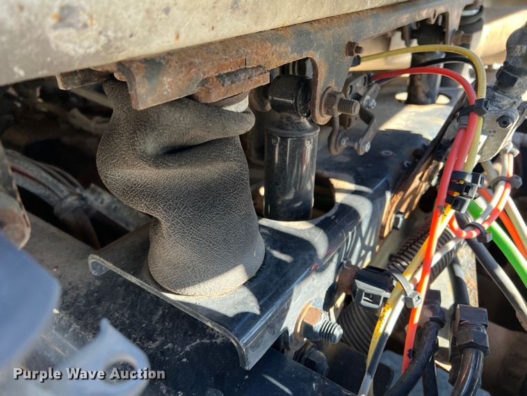 image for item DO8847 2007 Sterling AT9500  semi truck