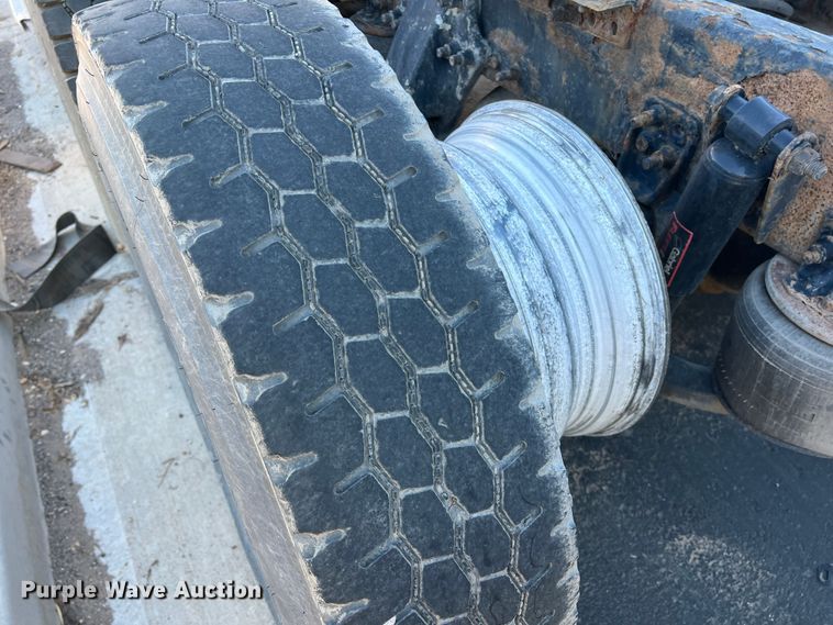 image for item DO8847 2007 Sterling AT9500  semi truck