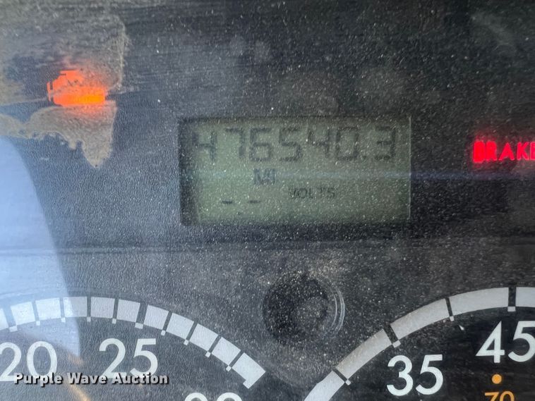 image for item DO8848 2015 Freightliner Cascadia  semi truck