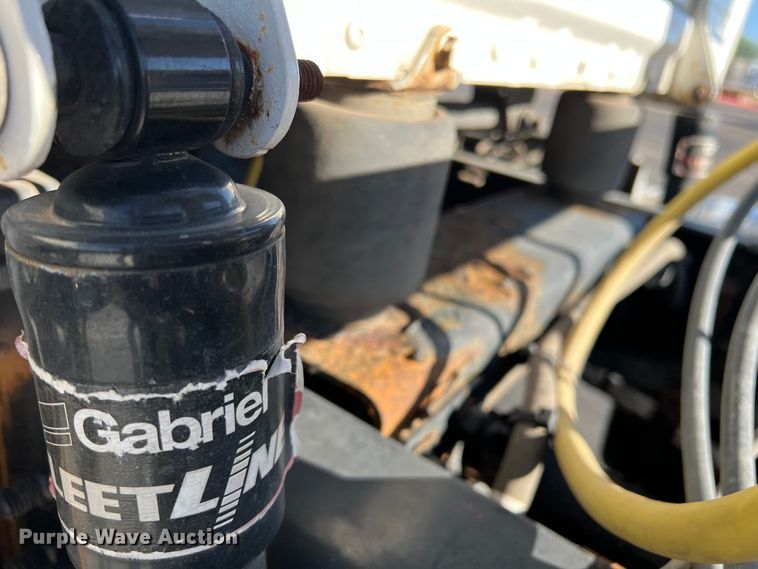 image for item DO8848 2015 Freightliner Cascadia  semi truck