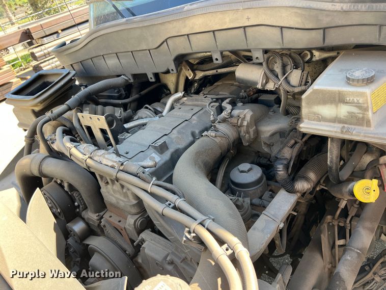 image for item DO8849 2012 International DuraStar 4300  flatbed truck