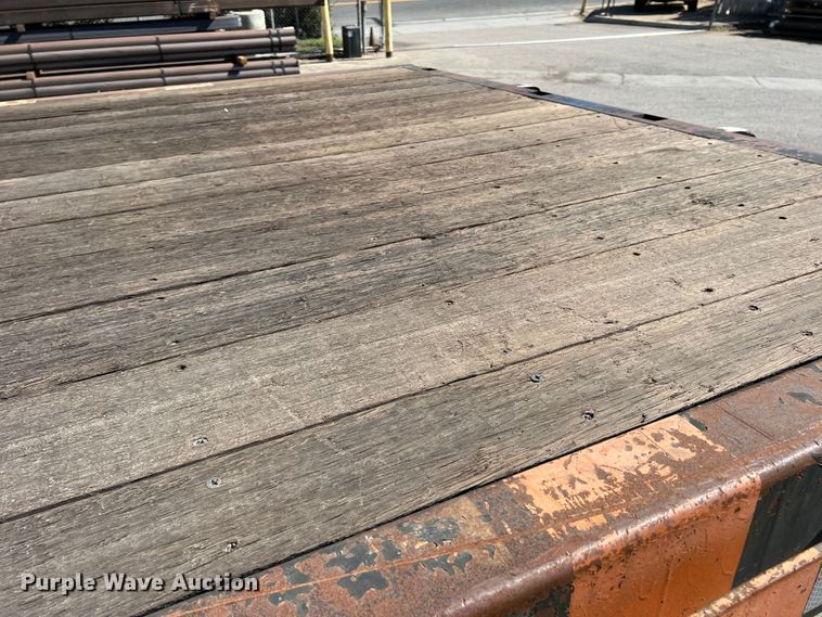 image for item DO8849 2012 International DuraStar 4300  flatbed truck