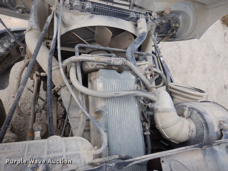 image for item DP0373 2004 Freightliner Columbia 120  semi truck