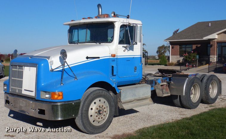 image for item DP0390 1996 International 9400  semi truck