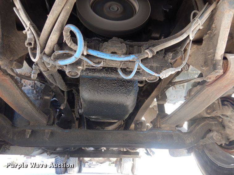 image for item DP0390 1996 International 9400  semi truck