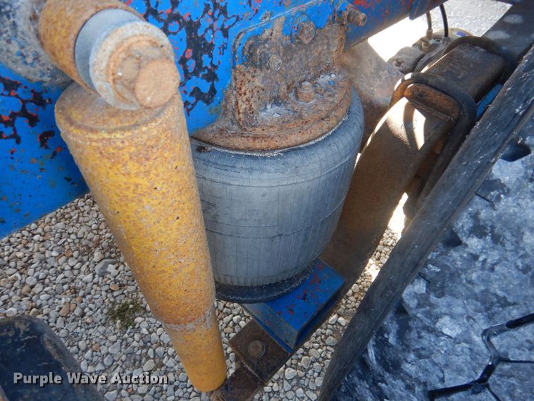 image for item DP0390 1996 International 9400  semi truck