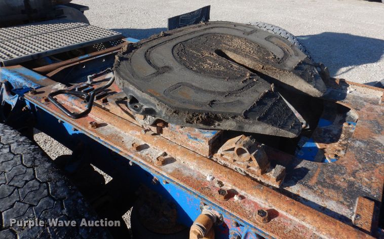 image for item DP0390 1996 International 9400  semi truck