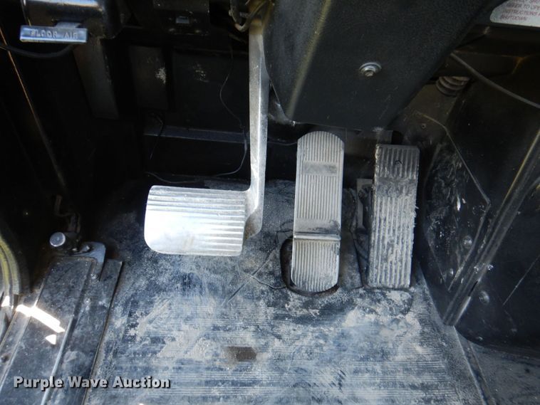 image for item DP0390 1996 International 9400  semi truck