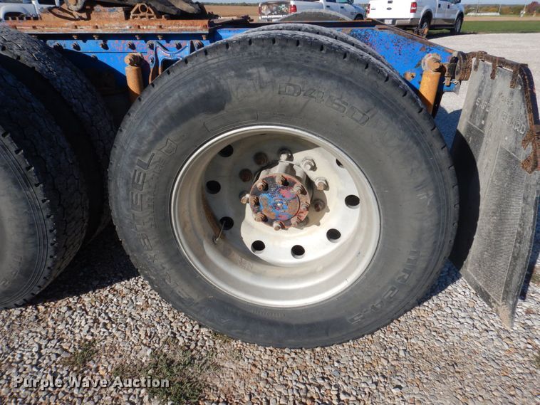 image for item DP0390 1996 International 9400  semi truck