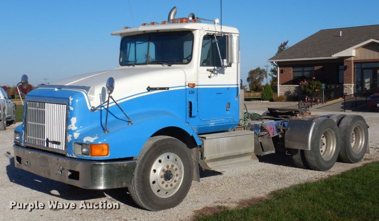 image for item DP0391 1996 International 9400  semi truck