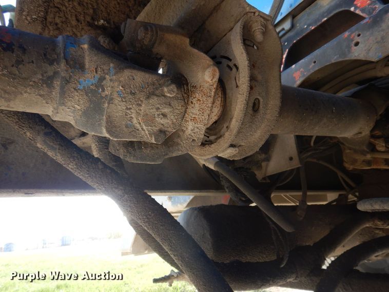 image for item DP0391 1996 International 9400  semi truck