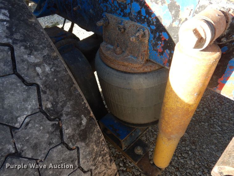 image for item DP0391 1996 International 9400  semi truck