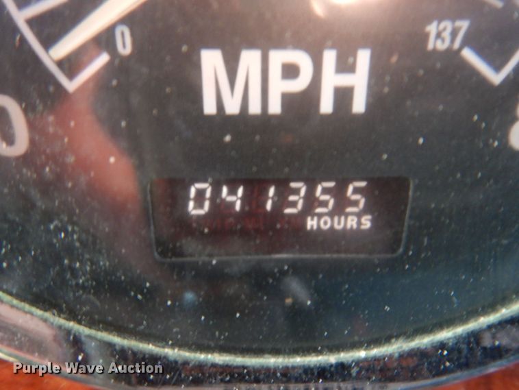 image for item DP0391 1996 International 9400  semi truck