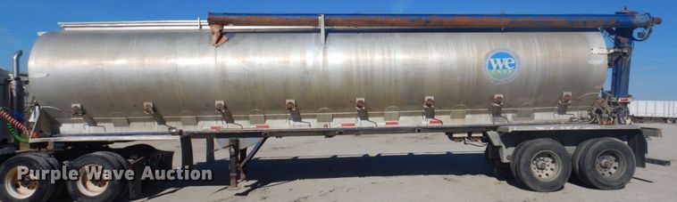 image for item DP0396 2006 Hensley  feed delivery trailer